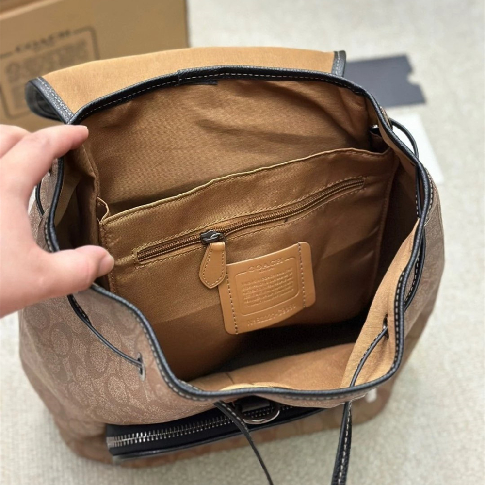 Coach蔻馳雙肩包 Sullivan男生雙肩後背包 女生背包 男女通用款情侶背包 大容量翻蓋抽繩包 學生書包 商務通勤-細節圖9