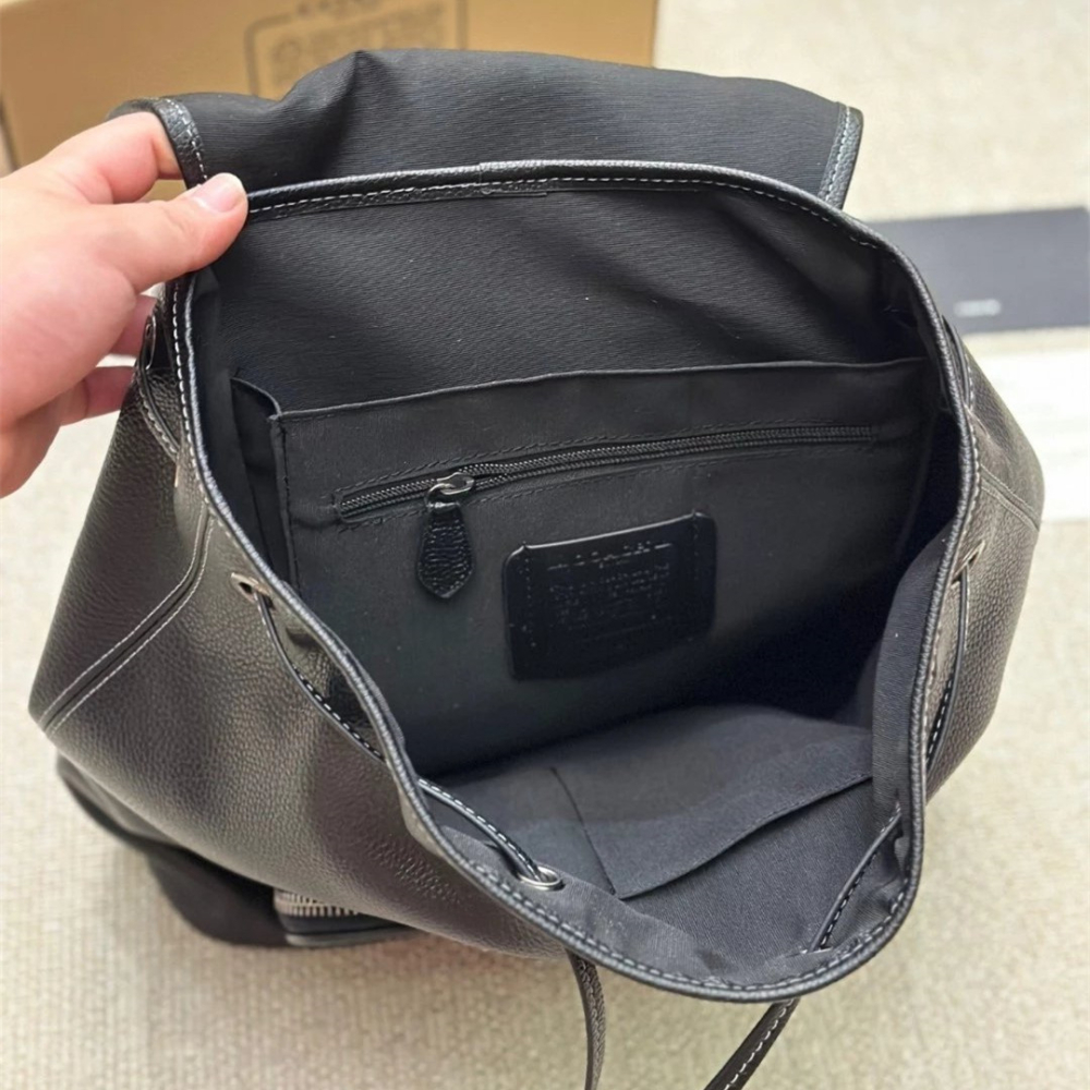 Coach蔻馳雙肩包 Sullivan男生雙肩後背包 女生背包 男女通用款情侶背包 大容量翻蓋抽繩包 學生書包 商務通勤-細節圖11