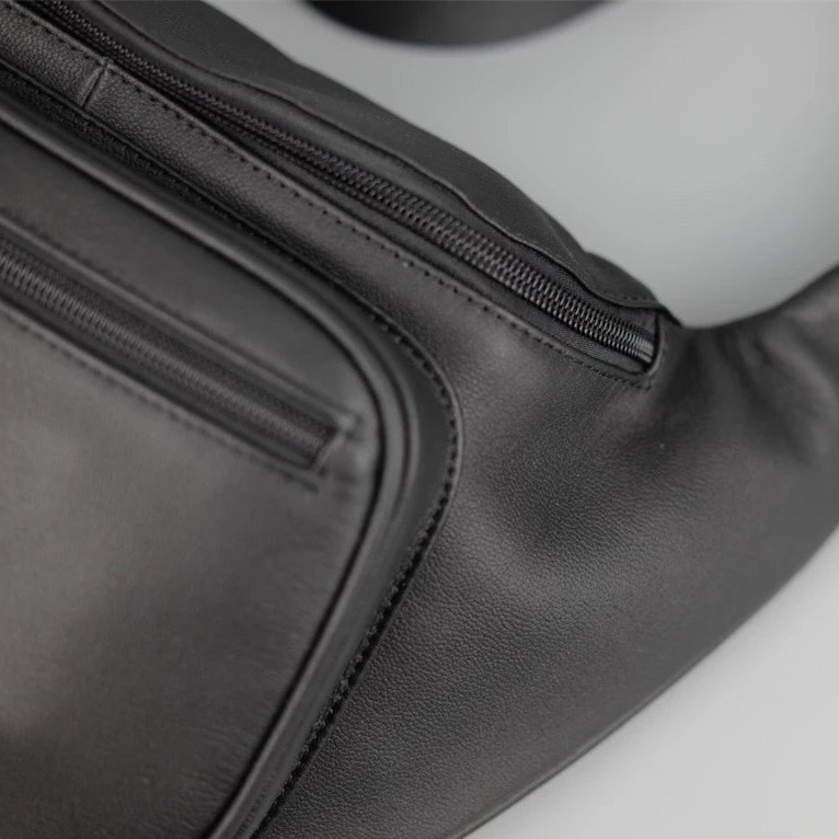 Balenciaga背包 巴黎世家胸包 男女通用胸包 字母包 黑色真皮皮質背包 牛皮腰包 時尚休閒包 運動包 男生胸包-細節圖5