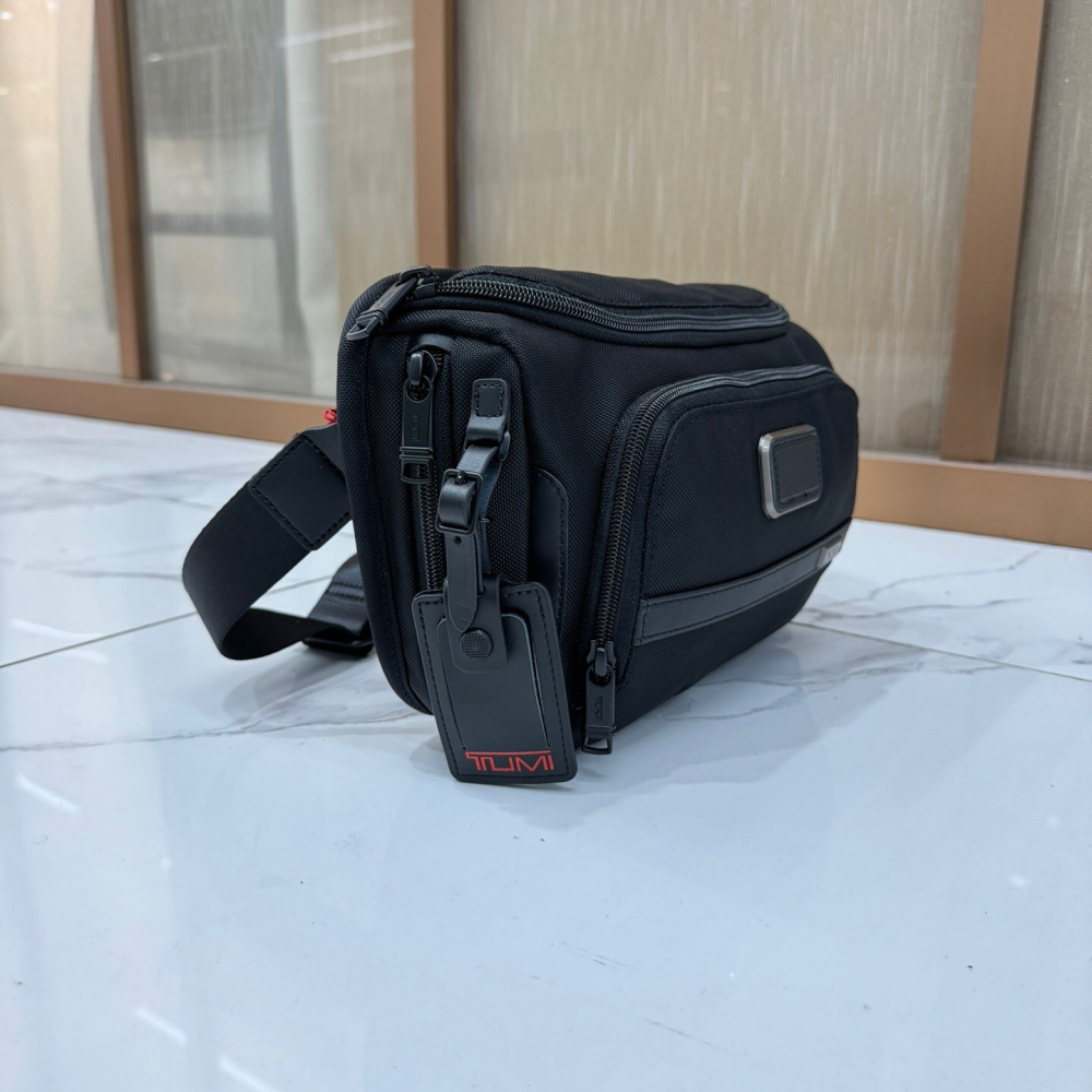 TUMI途明包包 Alpha 3系列2203714男士休閒包 男生胸包 輕便通勤單肩包 斜背包 腰包 手機袋 旅行包-細節圖3