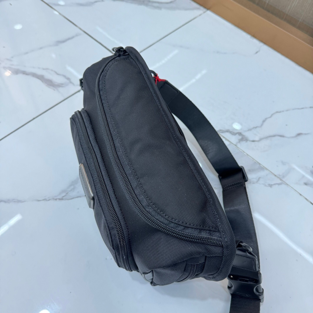 TUMI途明包包 Alpha 3系列2203714男士休閒包 男生胸包 輕便通勤單肩包 斜背包 腰包 手機袋 旅行包-細節圖6