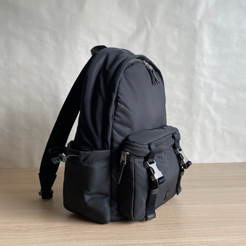 Ami雙肩包 男女通用雙肩後背包 防潑水黑色尼龍背包 簡約大方休閒包 運動包 旅行包 大容量手提袋 側背包 學生書包-細節圖2