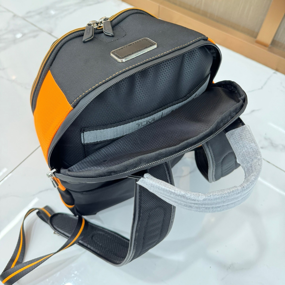 TUMI雙肩包 途米背包 McLaren 373002 60週年系列Velocity雙肩包 CX6碳纖維材質休閒運動包-細節圖8