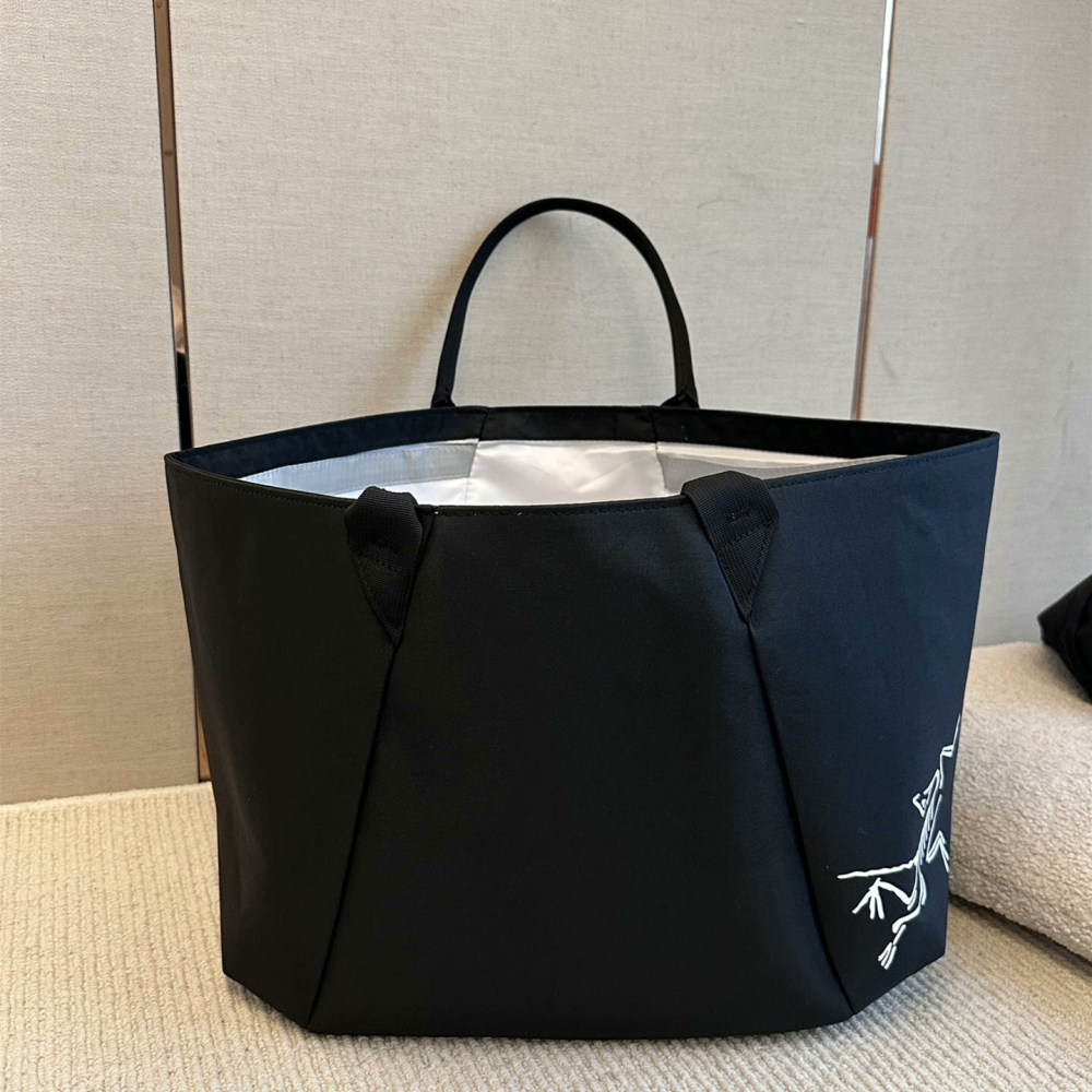 ARC＇TERYX始祖鳥包包 男女通用托特包 黑色防潑水耐磨面料手提袋 大方包 購物袋 旅行包 時尚通勤女包 女生單肩包-細節圖7