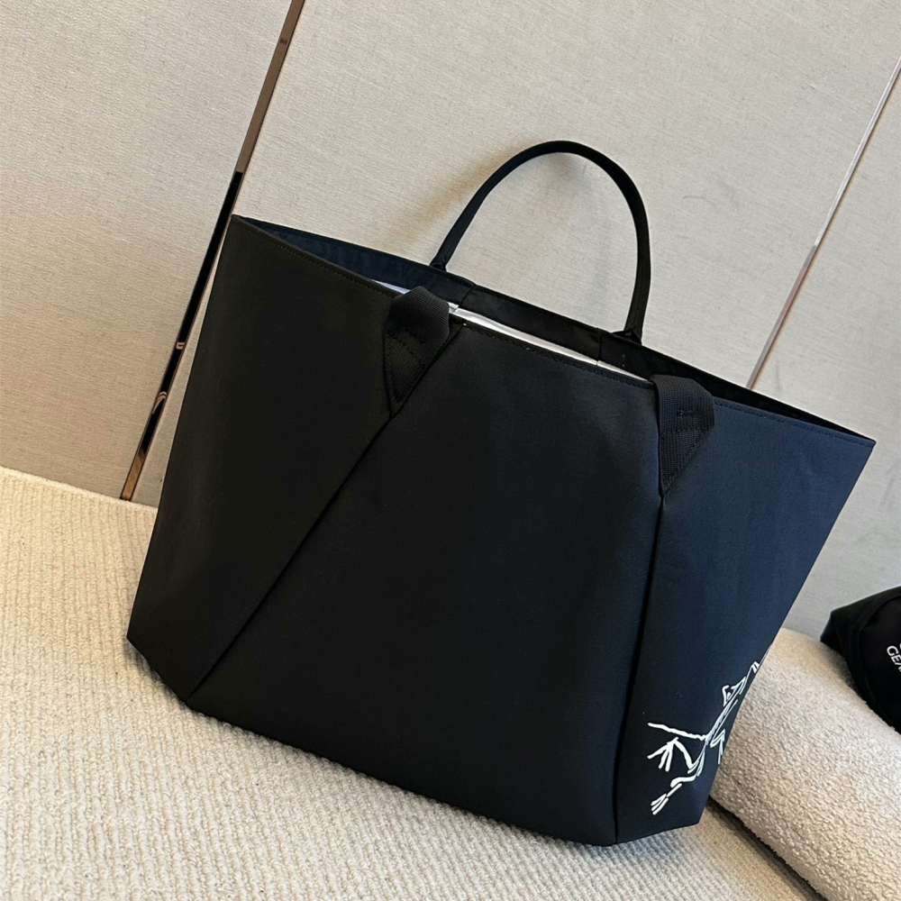 ARC＇TERYX始祖鳥包包 男女通用托特包 黑色防潑水耐磨面料手提袋 大方包 購物袋 旅行包 時尚通勤女包 女生單肩包-細節圖8