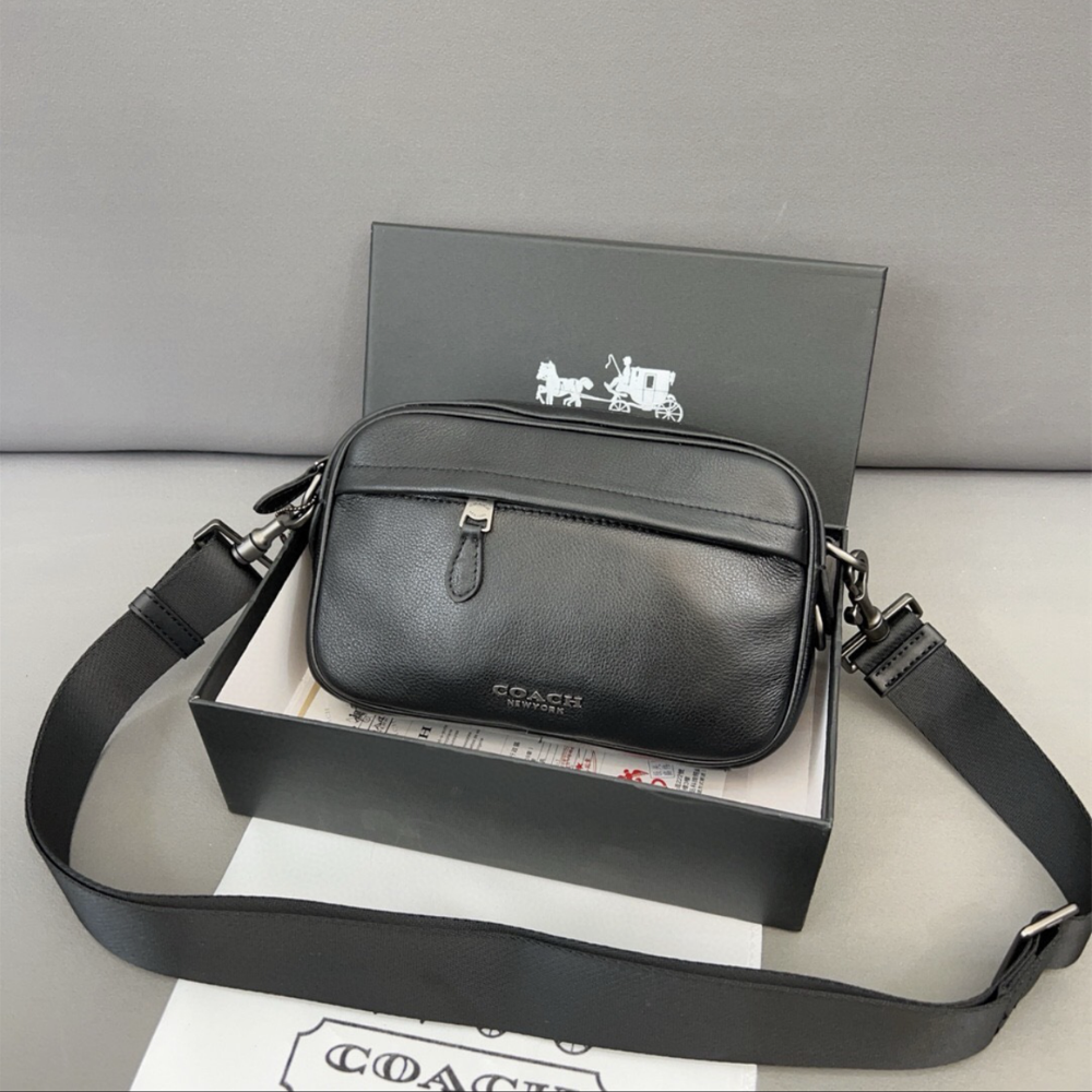 蔻馳相機包 coach包包 男生包包 男士斜背包 小背包 休閒運動包 旅行包 通勤百搭男包 手機袋 多隔層單肩包 黑色真-規格圖9