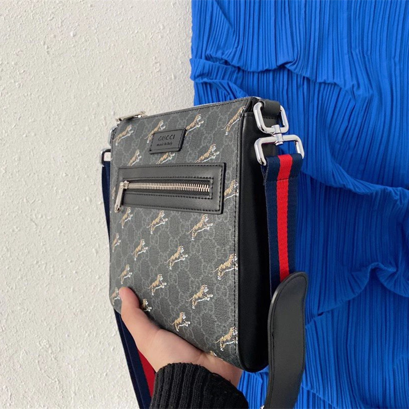Gucci古馳包包 男生斜背包 經典印花彩帶老虎斜背包 單肩包 側背包 商務通勤休閒包 運動包 旅行包 小背包-細節圖4