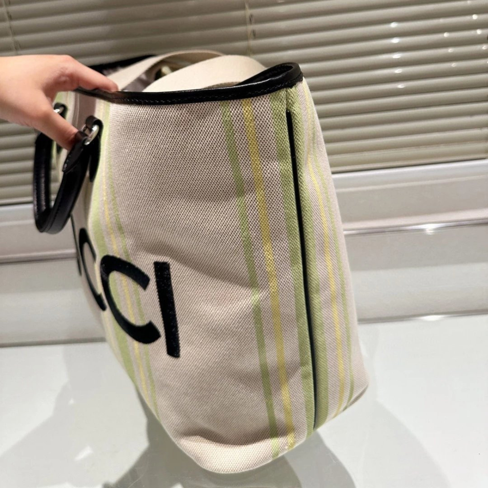 Gucci古馳包包 女生包包 大容量托特包 字母包 大方包 購物袋 帆布包 大號手提袋 媽咪包 休閒通勤包-細節圖5