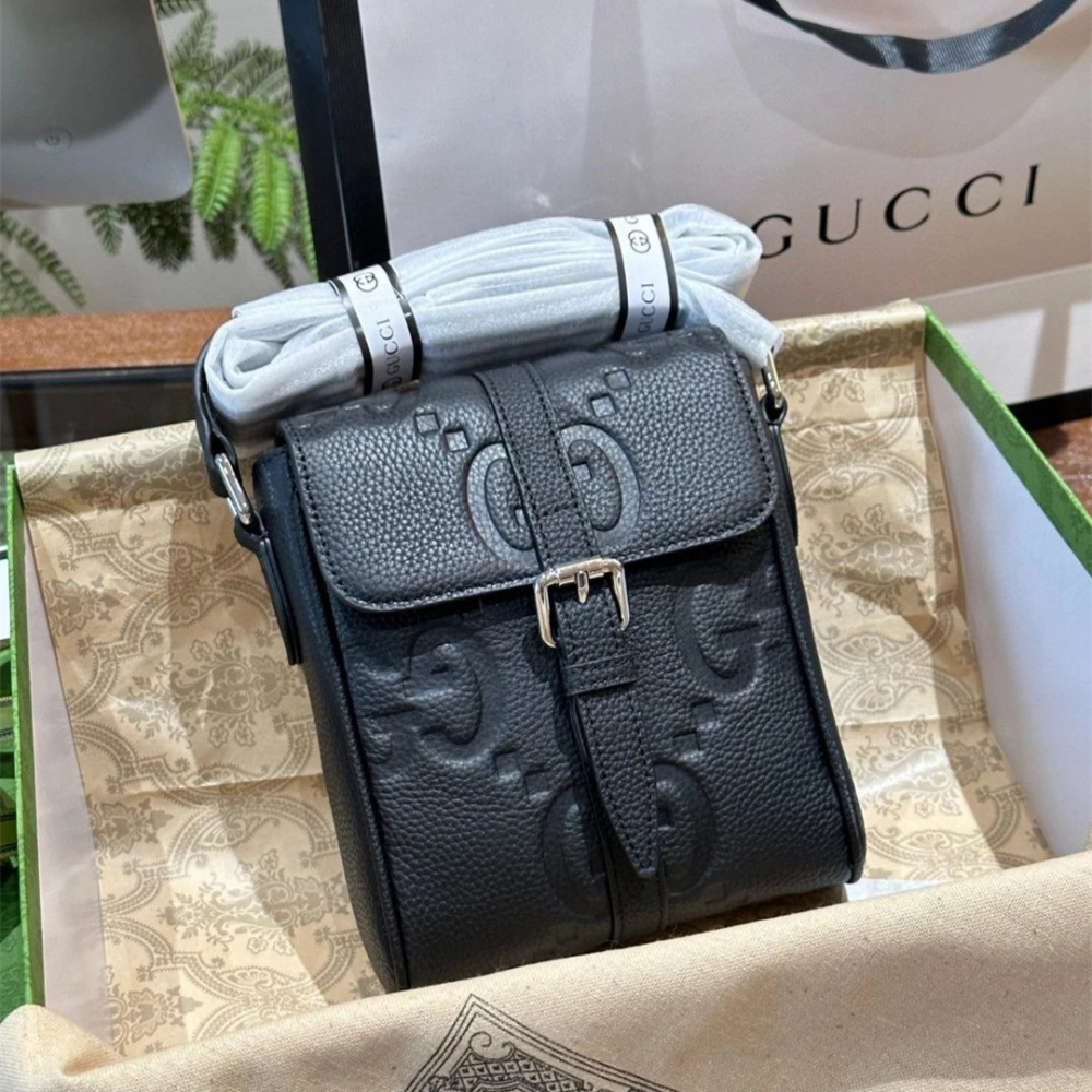 Gucci相機包 古馳包包 男女通用斜背包 經典老花壓紋黑色真皮背包 小背包 翻蓋郵差包 手機袋 旅行包 通勤百搭男包女-細節圖6