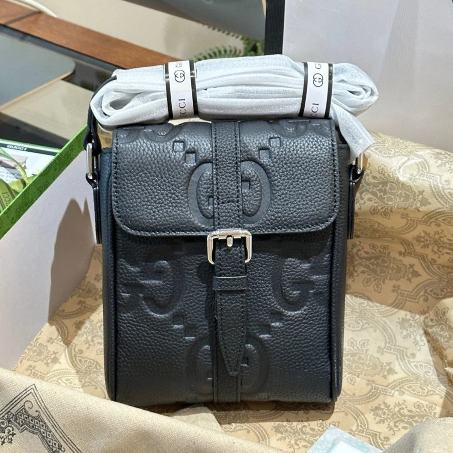 Gucci相機包 古馳包包 男女通用斜背包 經典老花壓紋黑色真皮背包 小背包 翻蓋郵差包 手機袋 旅行包 通勤百搭男包女-規格圖11