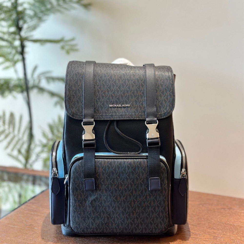 Michael Kors雙肩包 Cooper男生雙肩後背包 大容量旅行包 翻蓋抽繩包 多隔層筆電背包 真皮包包 時尚通勤-細節圖5