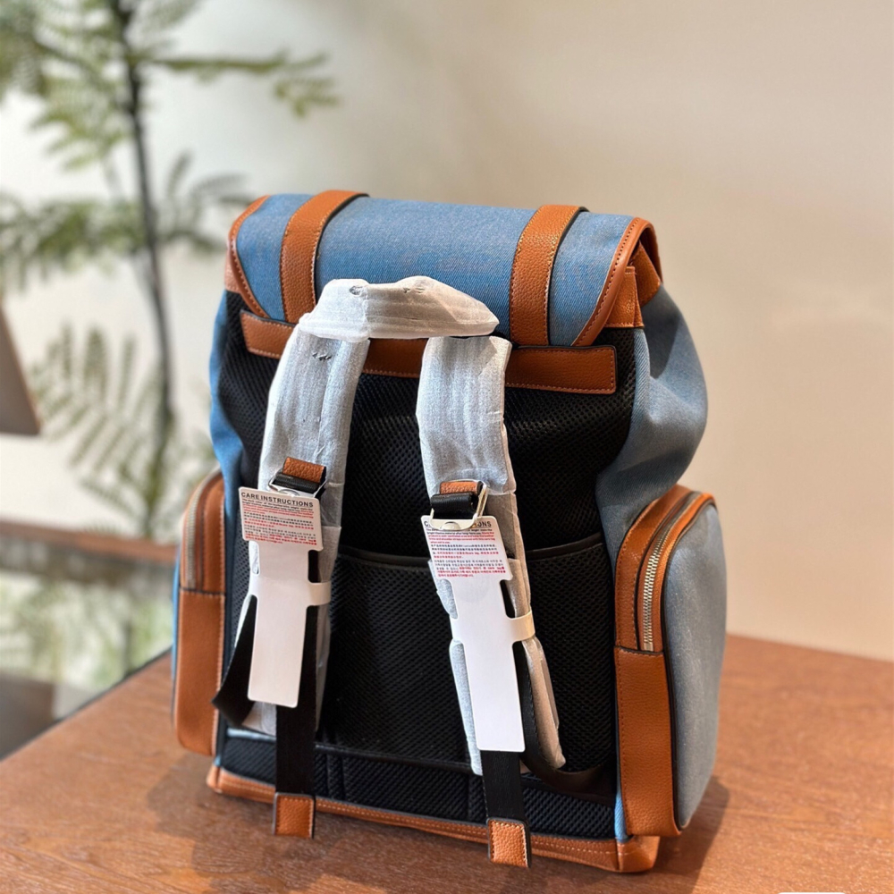 Michael Kors雙肩包 Cooper男生雙肩後背包 大容量旅行包 翻蓋抽繩包 多隔層筆電背包 真皮包包 時尚通勤-細節圖6