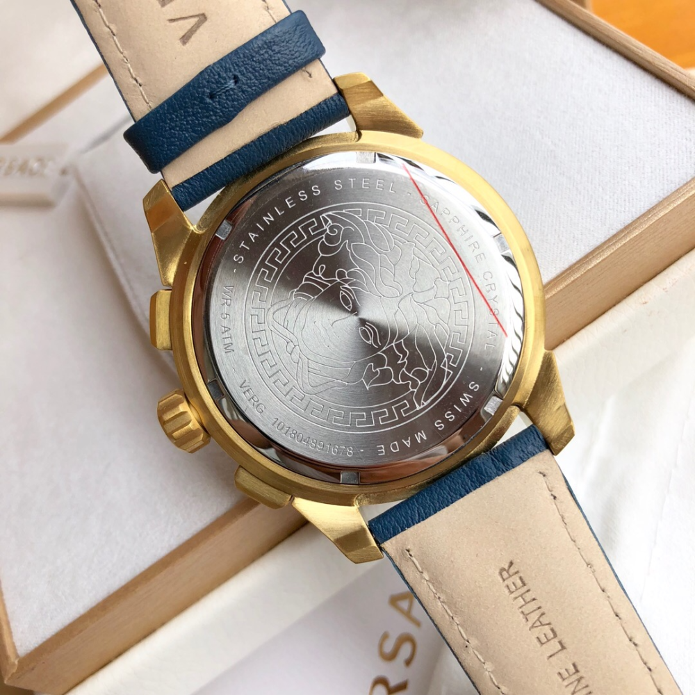 代購Versace手錶男生 凡賽斯手錶 男士石英錶 三眼計時日曆防水男錶 商務通勤休閒皮帶錶 大直徑時尚男生腕錶-細節圖7