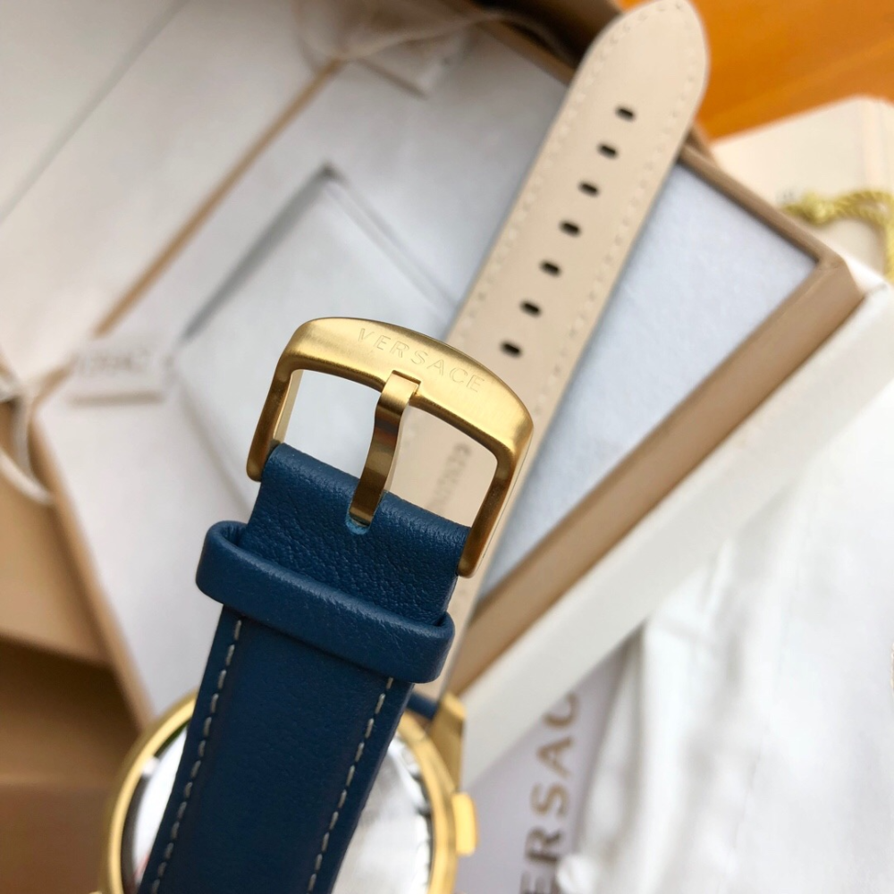 代購Versace手錶男生 凡賽斯手錶 男士石英錶 三眼計時日曆防水男錶 商務通勤休閒皮帶錶 大直徑時尚男生腕錶-細節圖9