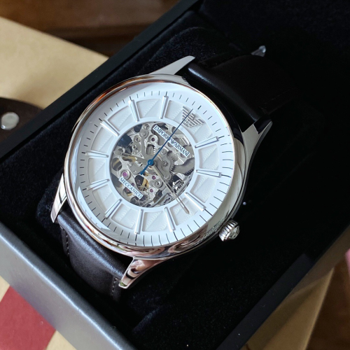 代購Armani手錶 阿瑪尼男生手錶 AR1946銀色鏤空機械錶 透底時尚潮流男生腕錶 商務休閒通勤皮帶錶