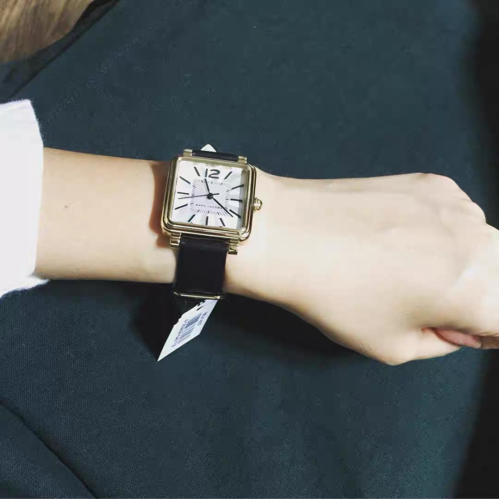 代購Marc Jacobs手錶 MK手錶女生 馬克手錶 方形皮帶錶 時尚潮流簡約石英錶MJ1437 女生腕錶-細節圖2