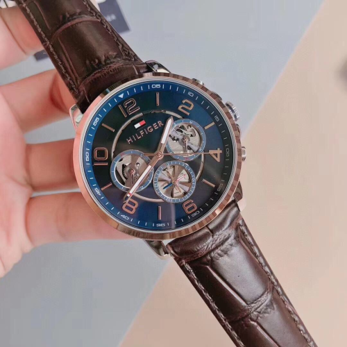 Tommy Hilfiger手錶 咖色藍面皮帶錶 商務休閒男錶 大直徑石英錶 三眼計時手錶 時尚潮流學生手錶男17912