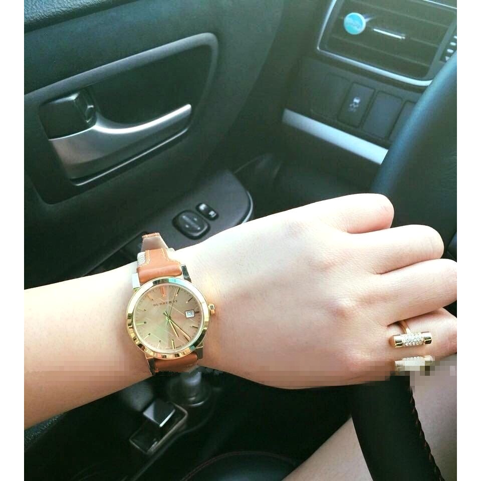 BURBERRY手錶 戰馬女錶 經典格紋皮帶休閒石英錶 休閒皮帶錶 金面簡約時尚百搭女生腕錶 精品手錶 BU9133-細節圖4
