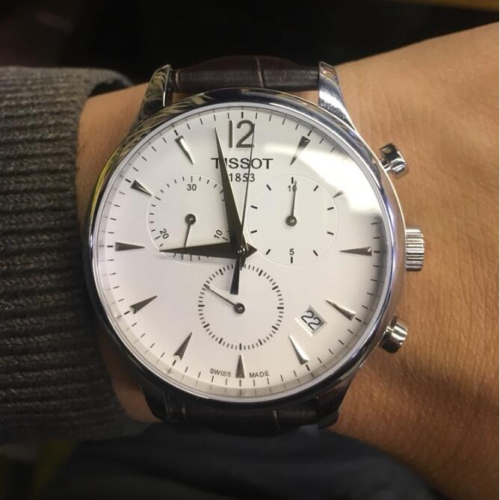 天梭手錶 TISSOT男錶 俊雅系列瑞士石英錶 黑色皮帶三眼計時日曆手錶T063.617.16.057.00