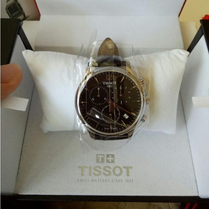 天梭手錶 TISSOT男錶 俊雅系列瑞士石英錶 黑色皮帶三眼計時日曆手錶T063.617.16.057.00-細節圖3