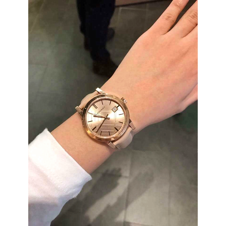 Burberry手錶 戰馬手錶 經典英倫風情侶對錶 杏色皮帶時尚潮流石英錶 女生手錶 休閒腕錶BU9014-細節圖5