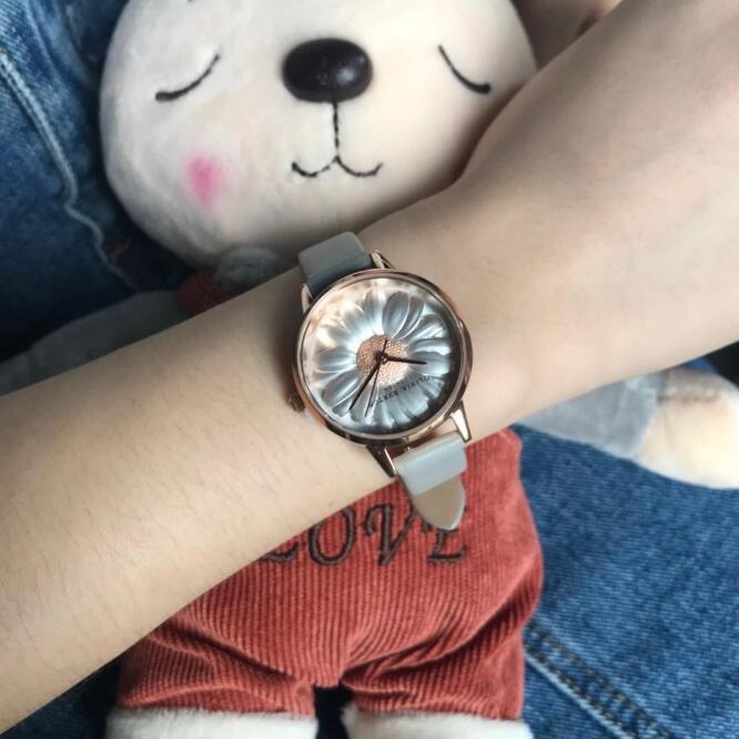 Olivia Burton手錶 女生腕錶 英國品牌OB手錶 小雏菊圓形皮帶石英錶 花朵設計個色時尚潮流女錶 精品錶-細節圖10