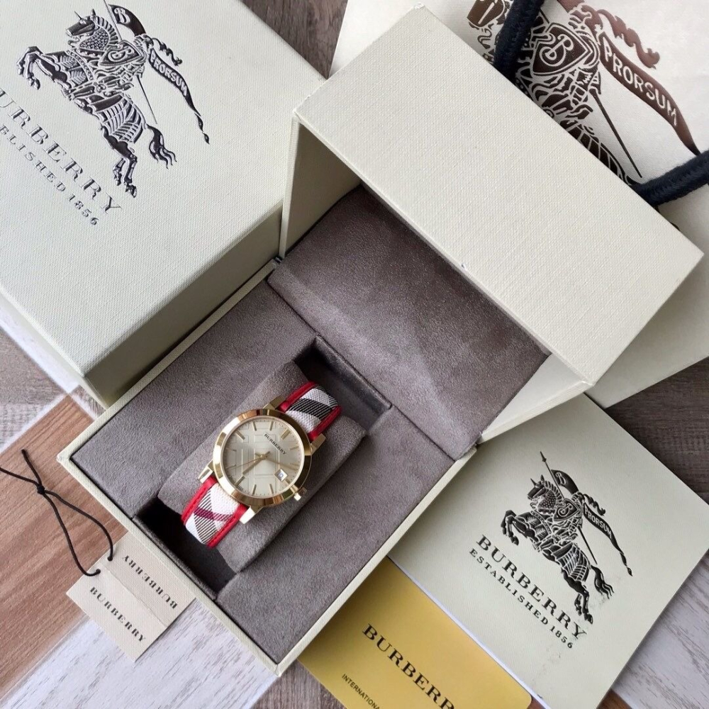 BURBERRY戰馬手錶 休閒商務皮帶錶 紅色經典格紋女錶 時尚百搭石英錶 34mm 女生腕錶 BU9139-細節圖7