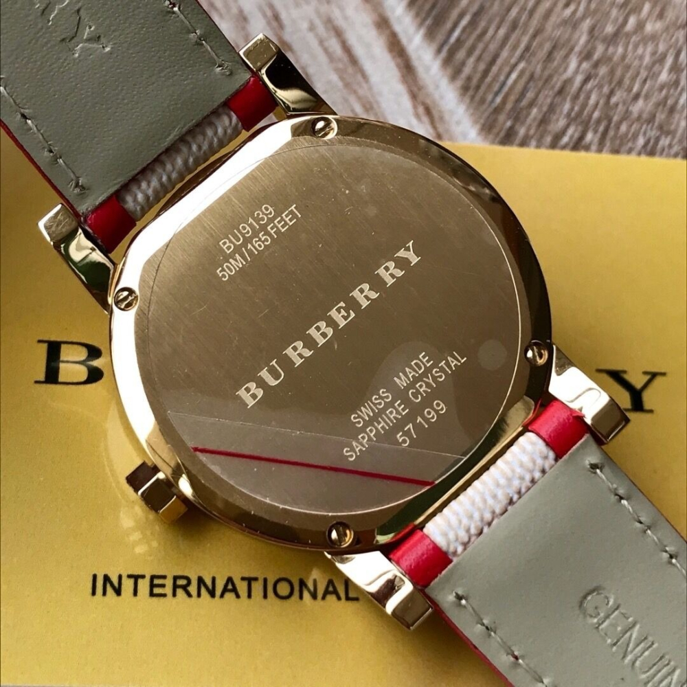 BURBERRY戰馬手錶 休閒商務皮帶錶 紅色經典格紋女錶 時尚百搭石英錶 34mm 女生腕錶 BU9139-細節圖8