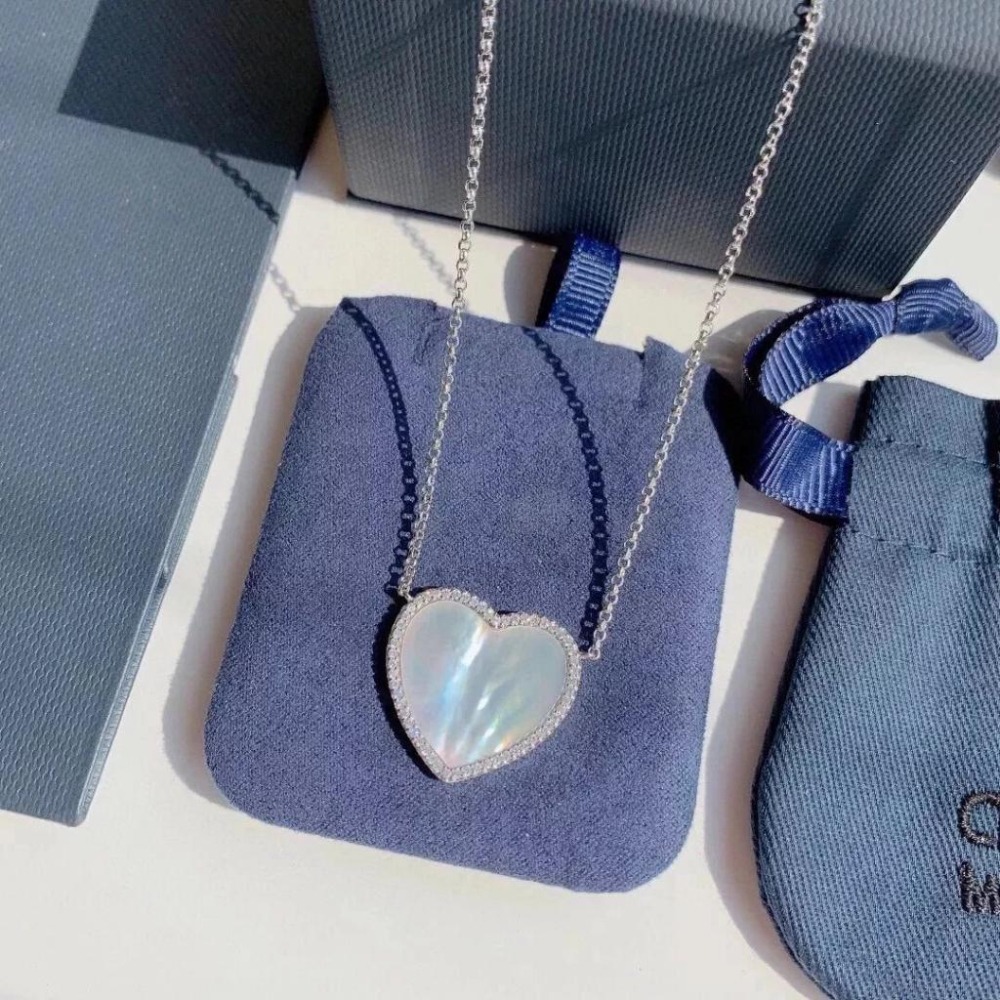 APM MONACO項鏈女生 白貝母愛心項鏈 925純銀時尚 純銀項鏈 簡約百搭鎖骨鏈 可調節毛衣鏈 高級感時尚頸鏈-細節圖6