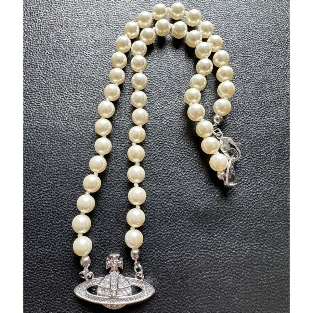 珍珠項鏈 vivienne westwood薇薇安西太後珍珠項鏈 短項鏈 頸鏈 歐陽娜娜同款項鏈 毛衣鏈 優雅時尚項墜-細節圖6