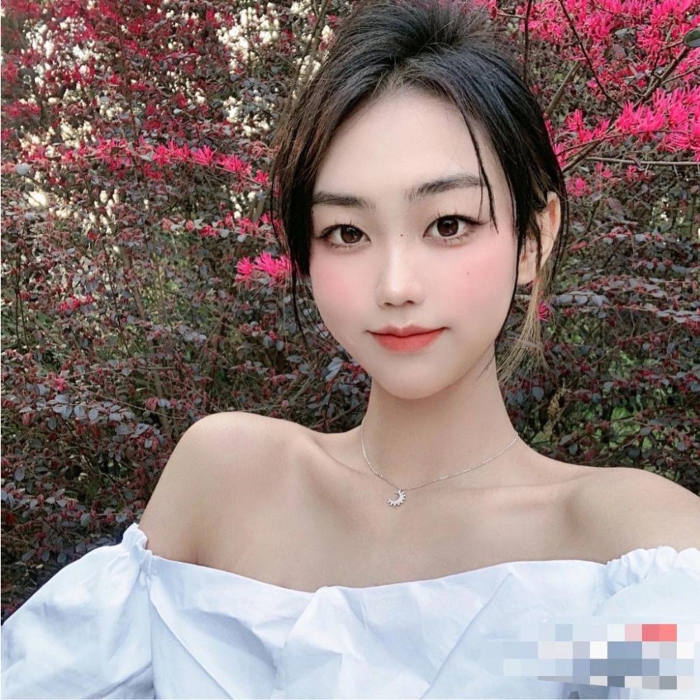 APM MONACO女生項鏈 新月系列月亮項鏈 可調節 銀色鑲晶鑽毛衣鏈 頸鏈 氣質時尚項鏈 925純銀項鏈-細節圖2