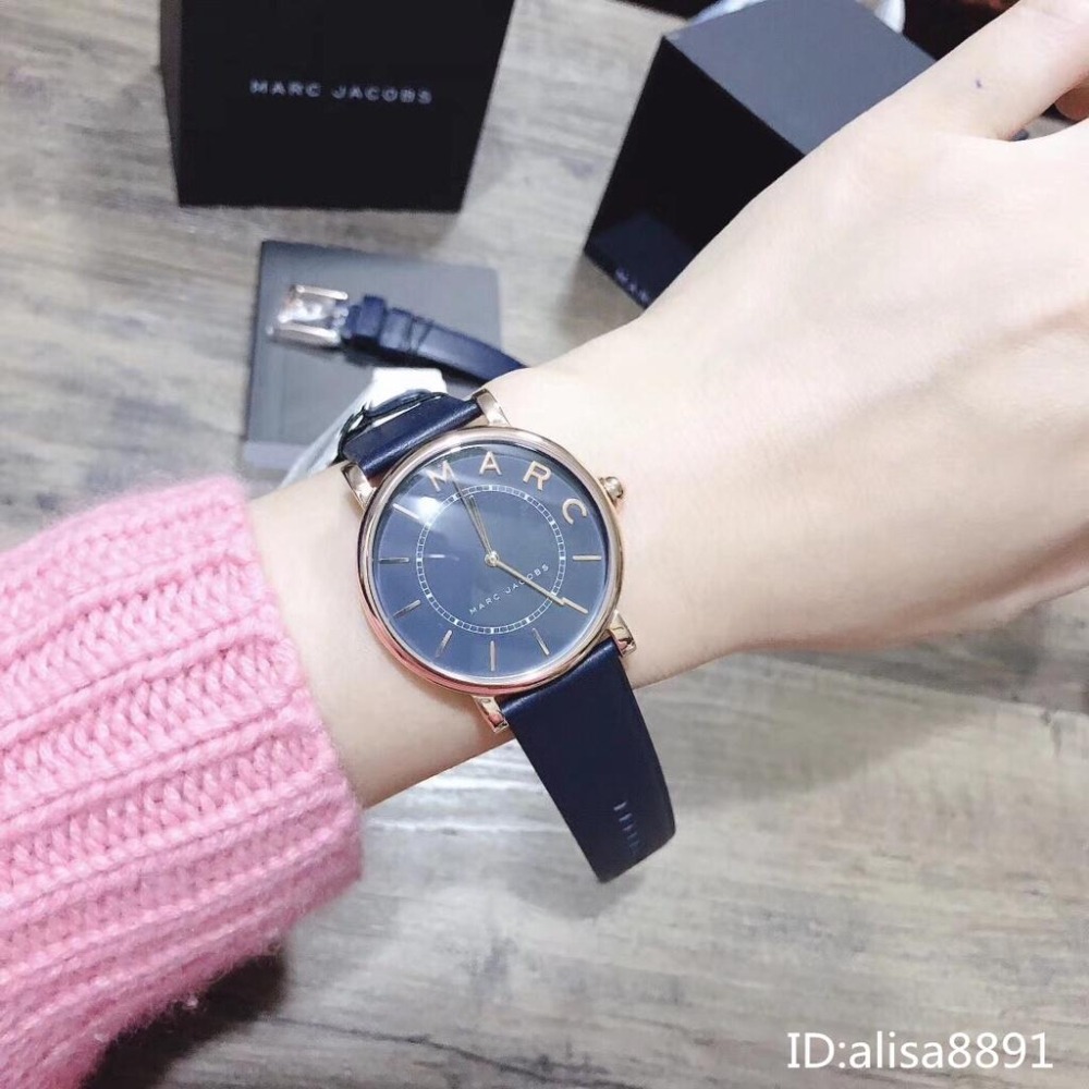 MARC JACOBS手錶 小直徑手錶女 大小號藍色皮帶錶 玫瑰金框 女生腕錶 簡約休閒石英錶 石英手錶MJ1534-細節圖2