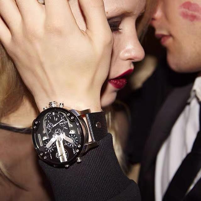 DIESEL手錶 超大直徑男士皮帶錶 THEDADDIE系列 四區時石英男錶 計時夜光防水休閒運動迪賽手錶DZ7313-細節圖3