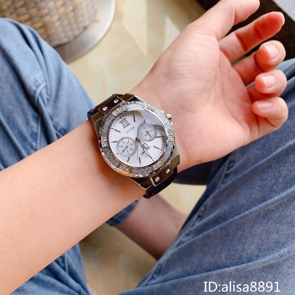 蓋爾斯GUESS手錶 酒紅色皮帶錶 鑲鑽時尚女錶 時尚潮流女生腕錶  W0775L11 38mm大直徑手錶女 休閒防水-細節圖4