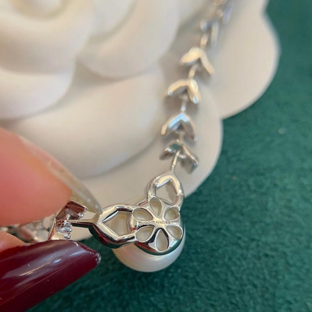 APM MONACO項鏈 天然淡水珍珠項鏈 鑲晶鑽花瓣項鏈 925純銀項鏈 APM毛衣鏈 可調節頸鏈 氣質時尚項墜-細節圖9