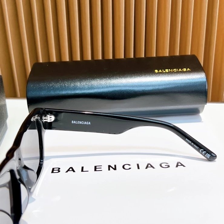 BALENCIAGA巴黎世家墨鏡 BB0262SA歐美時尚方框墨鏡 女生墨鏡 男士太陽鏡 男女情侶款墨鏡 經典休閒墨鏡-細節圖4