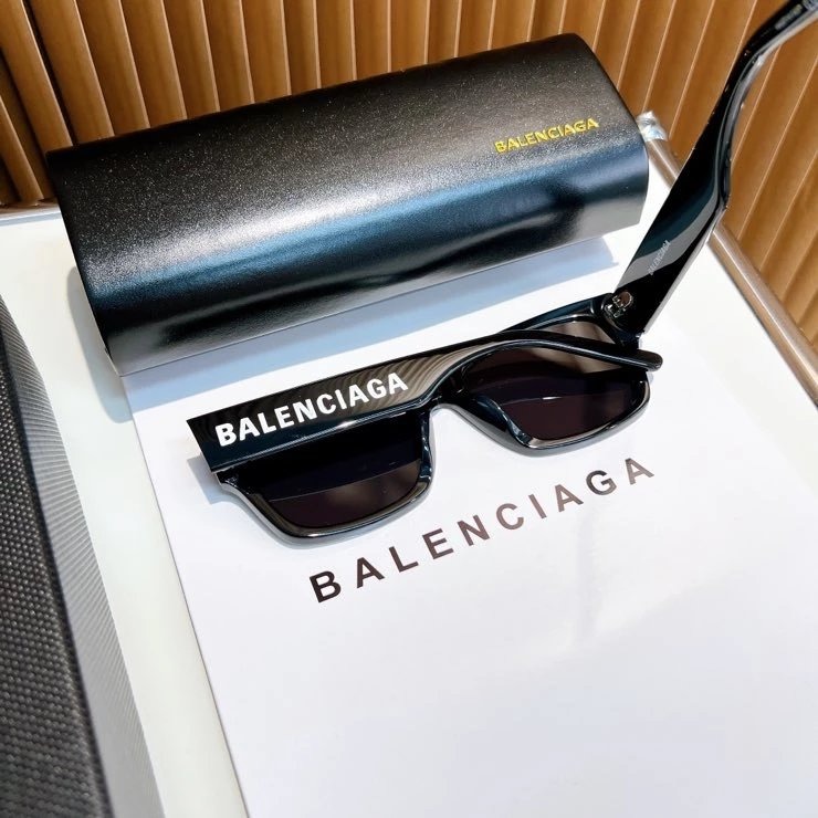 BALENCIAGA巴黎世家墨鏡 BB0262SA歐美時尚方框墨鏡 女生墨鏡 男士太陽鏡 男女情侶款墨鏡 經典休閒墨鏡-細節圖9