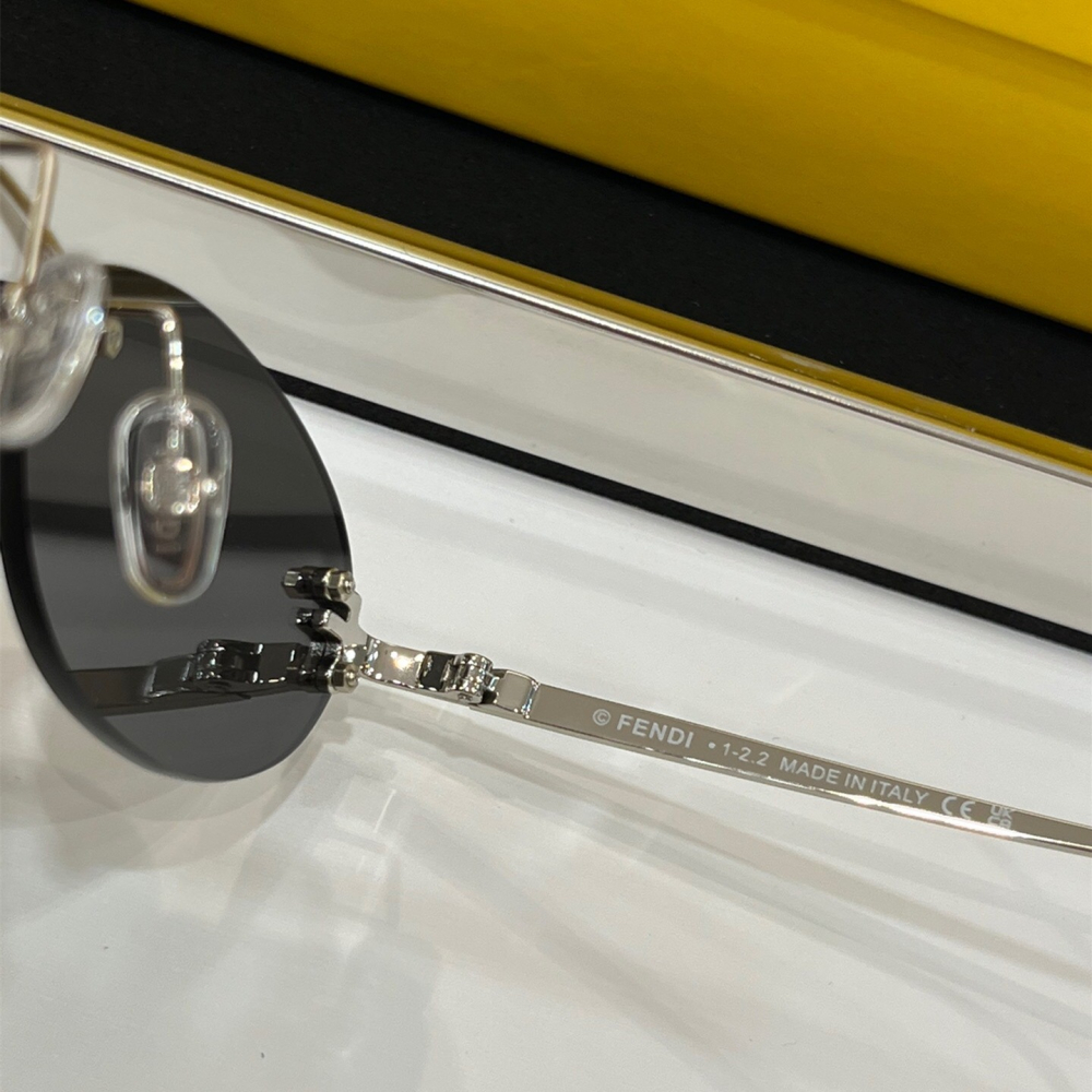 FENDI太陽鏡 芬迪墨鏡 男女通用款墨鏡 歐美復古時尚墨鏡 酷帥辣妹風休閒太陽眼鏡 圓形金屬鏡腿墨鏡 女生墨鏡 男士太-細節圖4