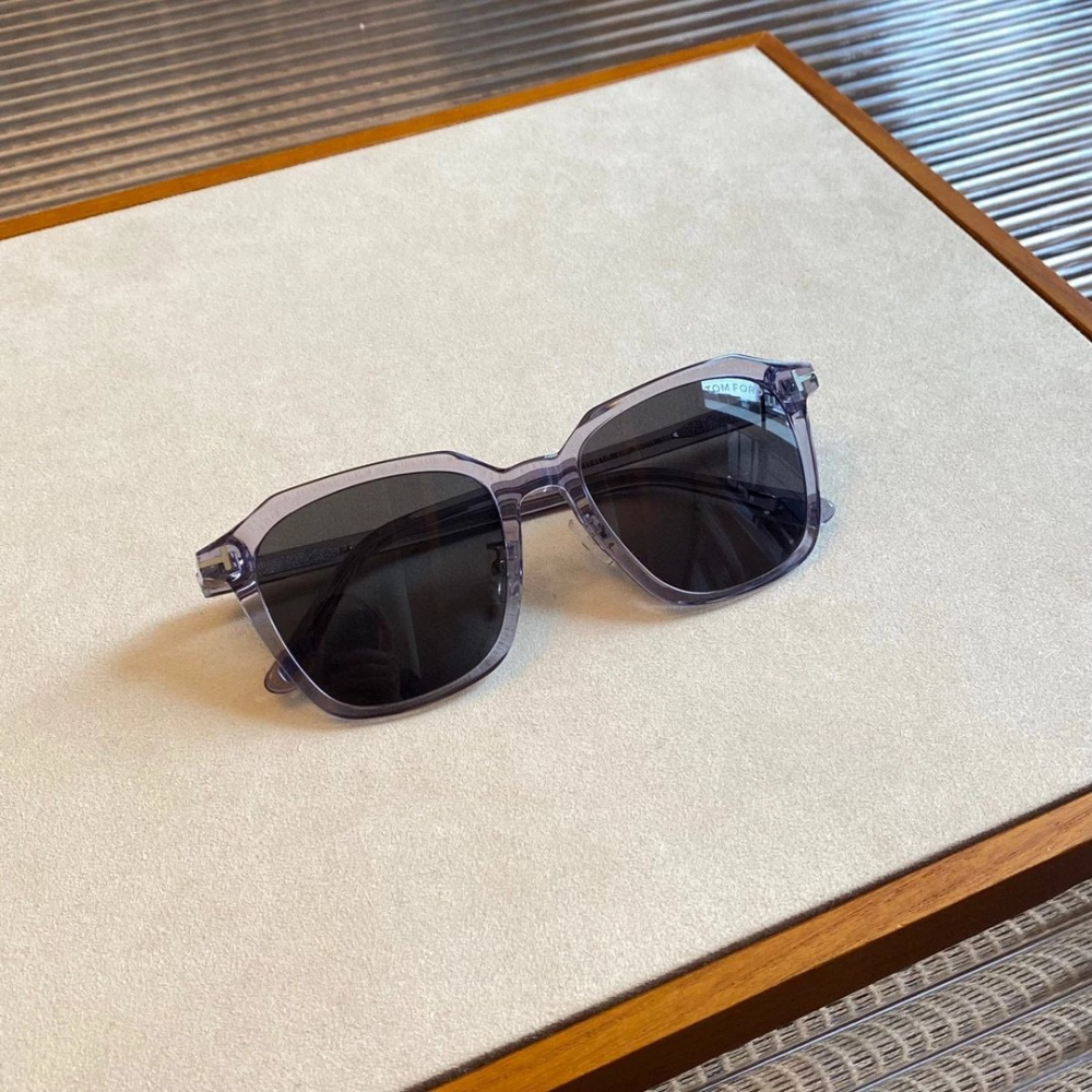 TOMFORD墨鏡 湯姆福特太陽鏡 男女同款三色太陽眼鏡 時尚通勤高級感墨鏡 防紫外線墨鏡 黑框大框開車墨鏡-細節圖3