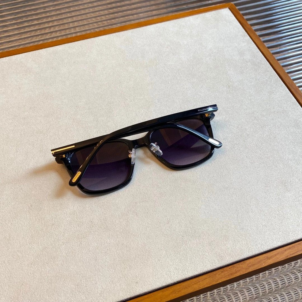 TOMFORD墨鏡 湯姆福特太陽鏡 男女同款三色太陽眼鏡 時尚通勤高級感墨鏡 防紫外線墨鏡 黑框大框開車墨鏡-細節圖8