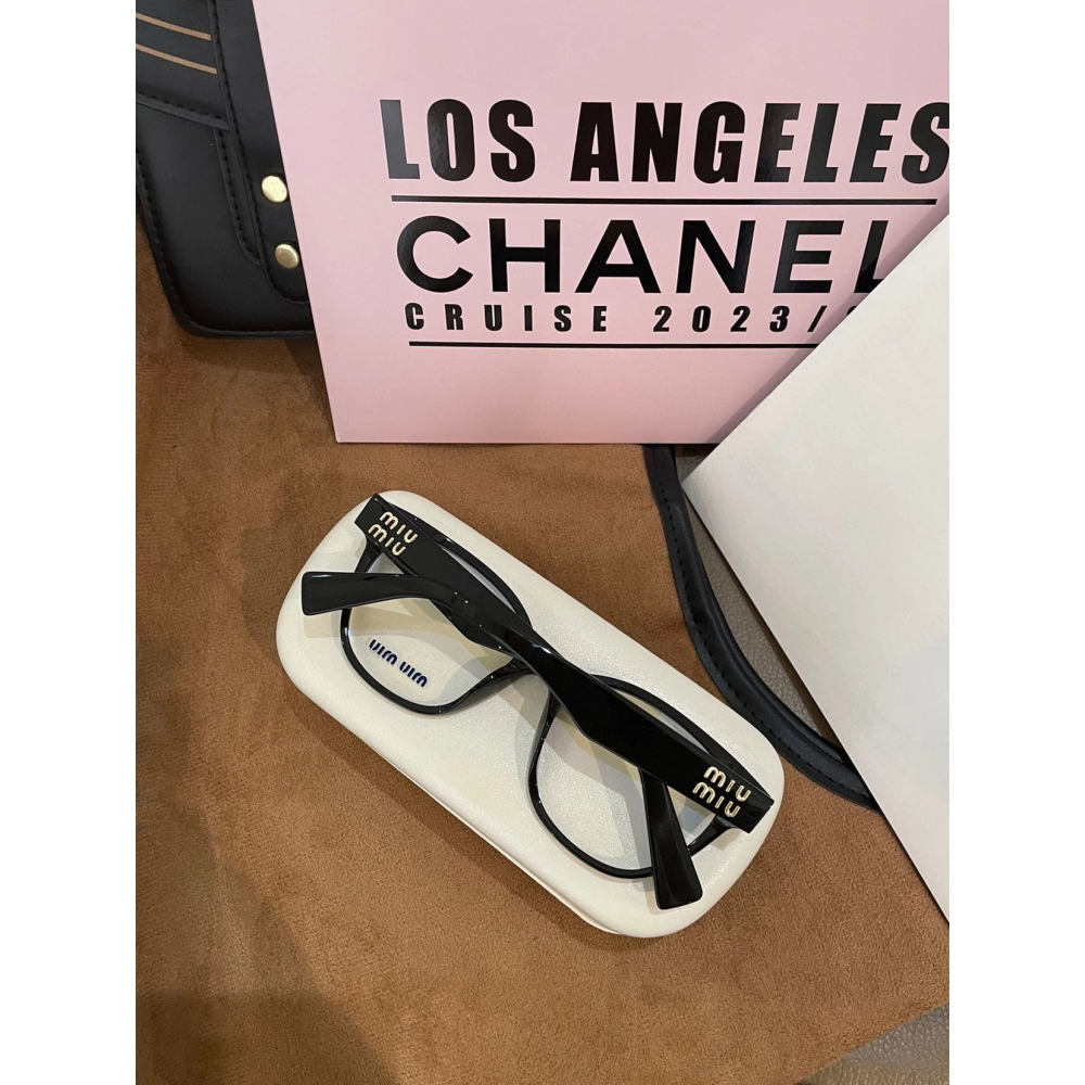 Miu Miu 百搭素顏黑框 復古方框光學鏡近視眼鏡 瘦臉美麗素顏遮臉 修飾臉型男女明星同款眼鏡防藍光54-19-145-細節圖6