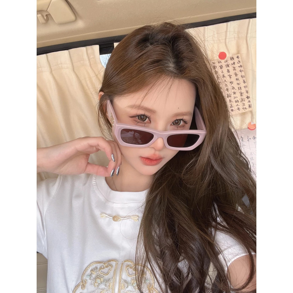 Miu Miu 貓眼墨鏡 獨立字母鑲鑽太陽眼鏡 女生 超級顯臉小的一款 53-22-140-細節圖7