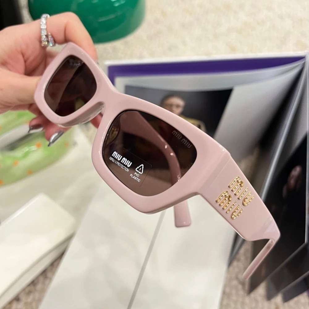 Miu Miu 貓眼墨鏡 獨立字母鑲鑽太陽眼鏡 女生 超級顯臉小的一款 53-22-140-規格圖11