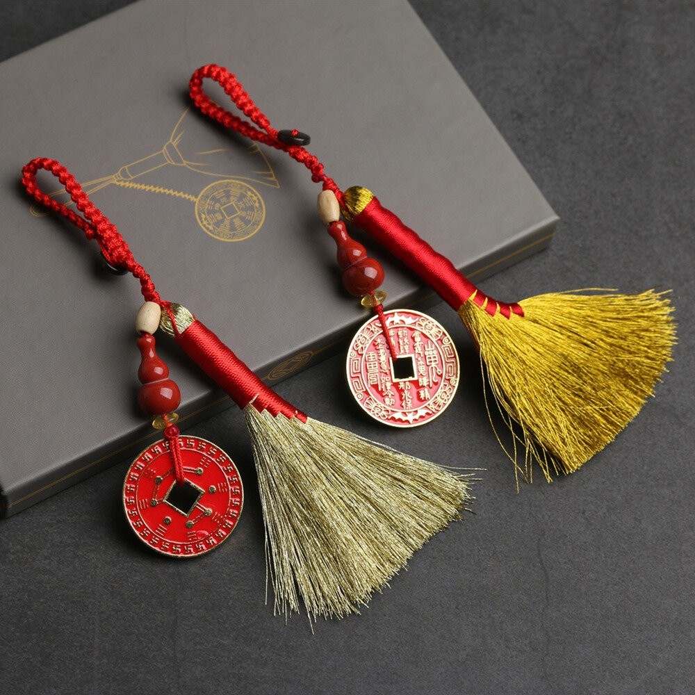 佐運門 開光 八卦化煞錢金掃帚吊飾 金掃把 掃除霉運 轉運 開運 錢幣 避小人 防暗箭 招貴人 老師親筆開光-細節圖7