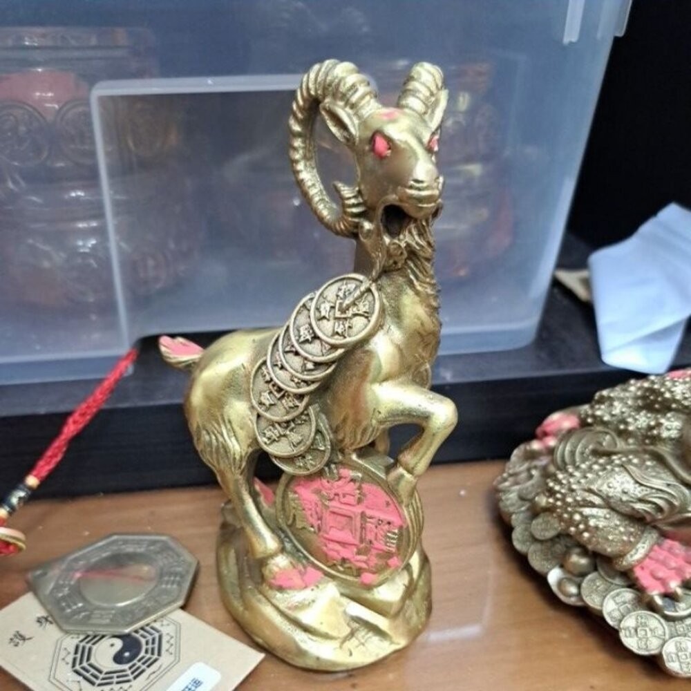 【佐運門風水商城】現貨 銅羊 開光 招財 招財 生肖羊 銅羊 招財擺飾 風水擺飾 招財擺件  風水擺件 銅 羊 金錢 羊-細節圖9