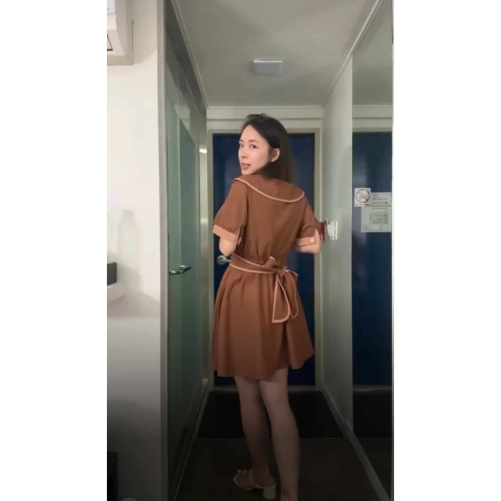 現貨 全新 viva king 滾邊造型領短洋 短袖洋裝 粉紅色x咖啡色 日常穿搭 上班 正式場合都適合-細節圖3