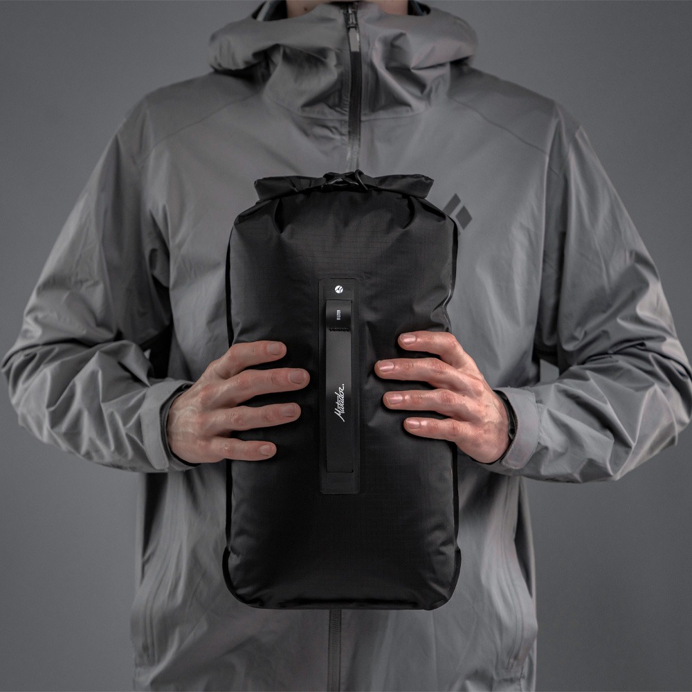 Matador FlatPak Drybag 防水乾燥袋 8L/收納/IPX7/乾燥/旅行/登山/攻頂/滑雪/海邊-細節圖2