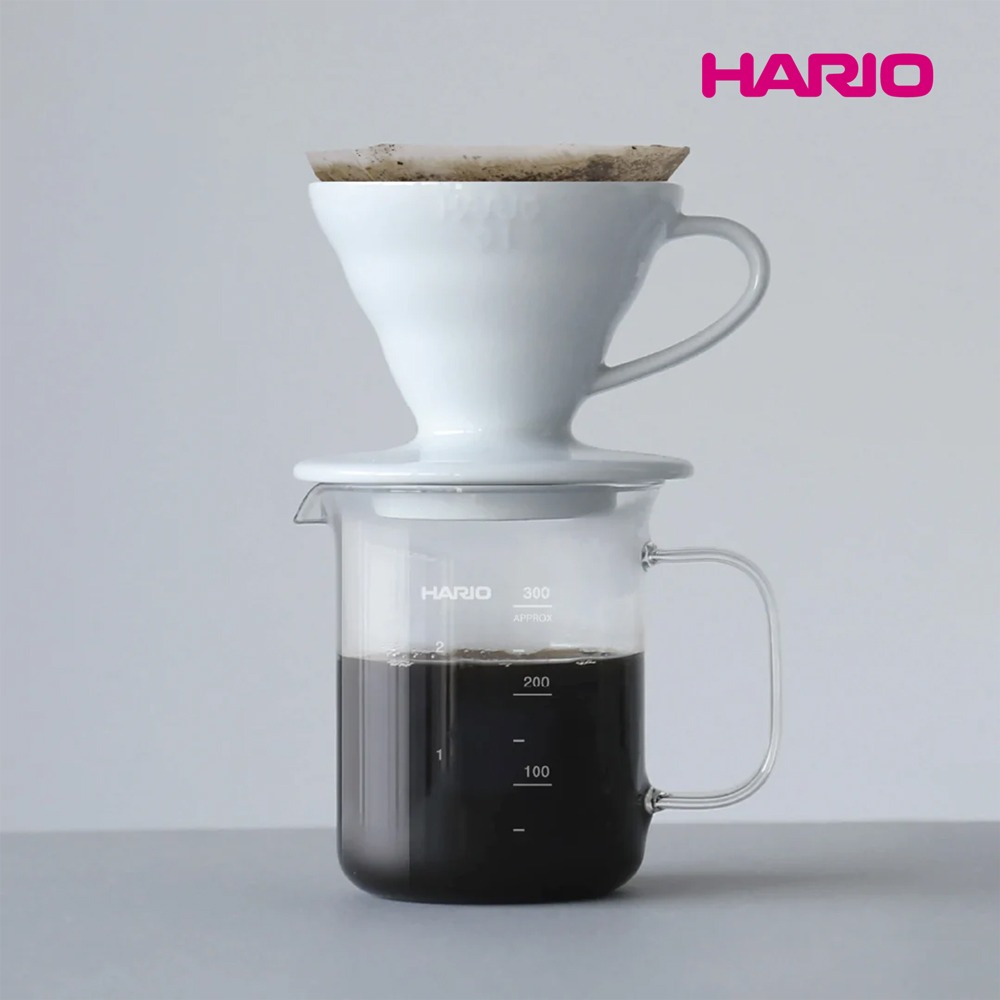 【HARIO V60】白色磁石濾杯01+經典燒杯咖啡壺300ml 套裝組 /V型濾杯/玻璃分享壺/日本製/耐熱玻璃/量-細節圖3