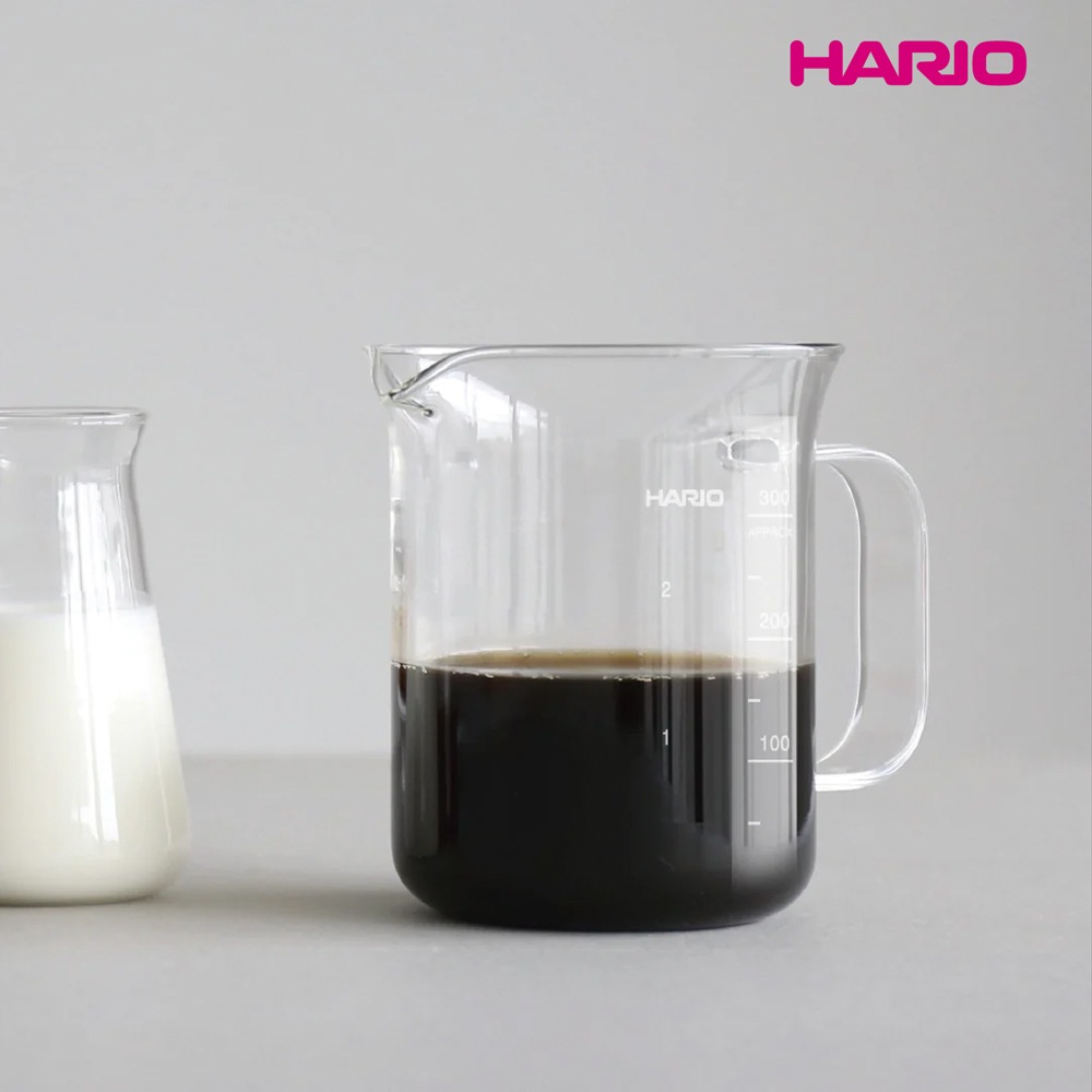 【HARIO V60】白色磁石濾杯01+經典燒杯咖啡壺300ml 套裝組 /V型濾杯/玻璃分享壺/日本製/耐熱玻璃/量-細節圖6
