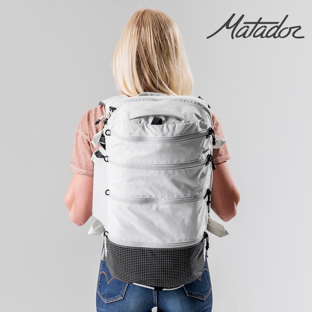 【Matador 鬥牛士】SEG28 Backpack 多功能防潑水日用背包 - 灰白色 /旅行袋/登機包/防潑水-細節圖4